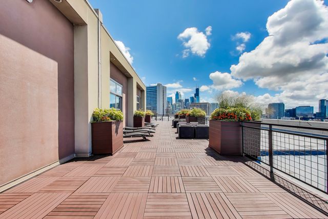 900 N KINGSBURY Street 1019, Chicago, IL 60610