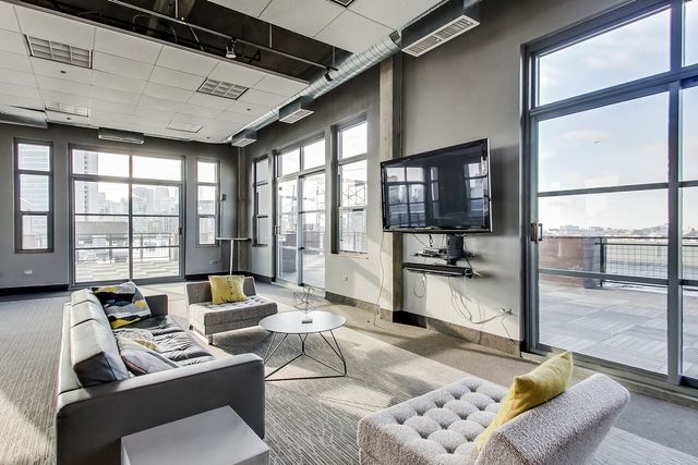 900 N KINGSBURY Street 1019, Chicago, IL 60610