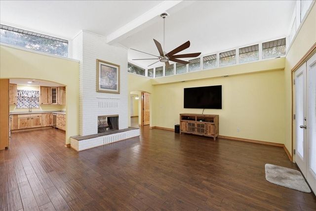 3042 Parish Cemetery Road, Orange, TX 77632