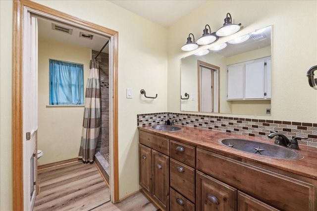 3042 Parish Cemetery Road, Orange, TX 77632