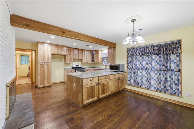 3042 Parish Cemetery Road, Orange, TX 77632