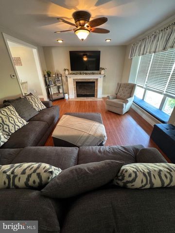 855 S SPRING RD, Vineland, NJ 08361