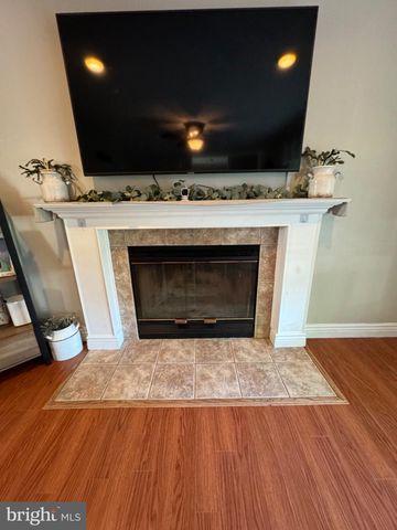 855 S SPRING RD, Vineland, NJ 08361
