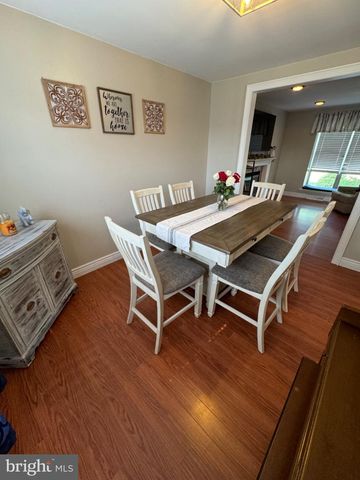 855 S SPRING RD, Vineland, NJ 08361
