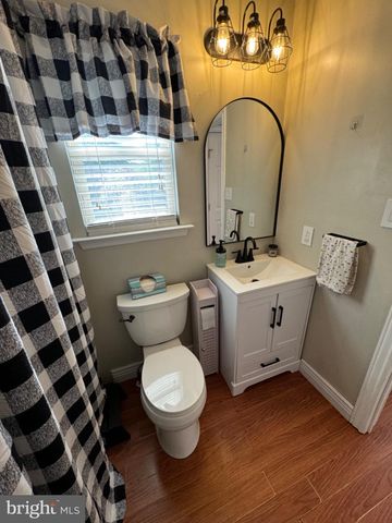 855 S SPRING RD, Vineland, NJ 08361