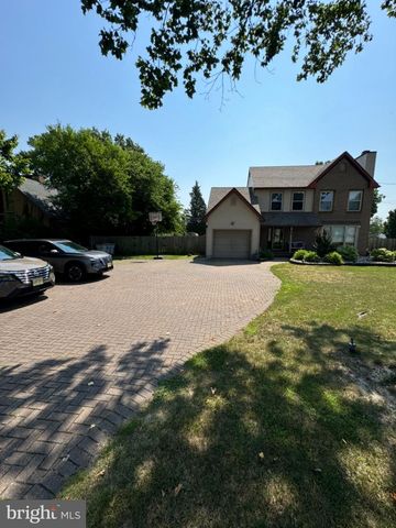 855 S SPRING RD, Vineland, NJ 08361