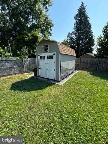 855 S SPRING RD, Vineland, NJ 08361