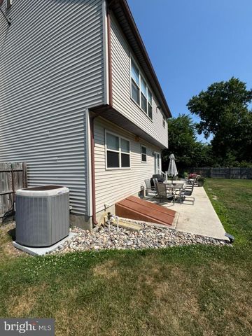 855 S SPRING RD, Vineland, NJ 08361