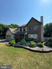 855 S SPRING RD, Vineland, NJ 08361