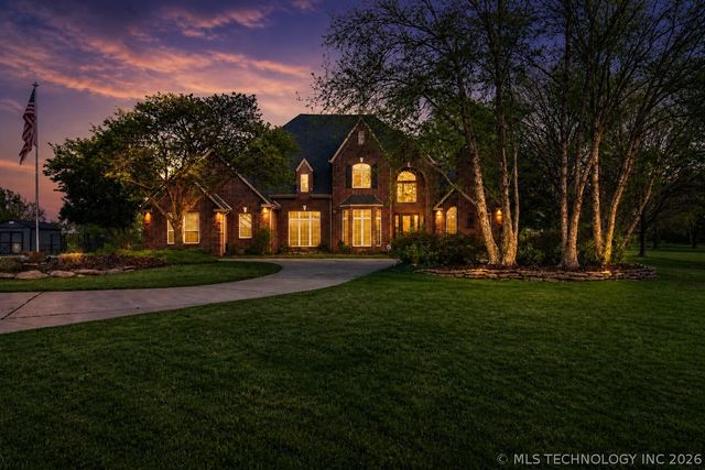 24206 N 3962 Road, Bartlesville, OK 74006