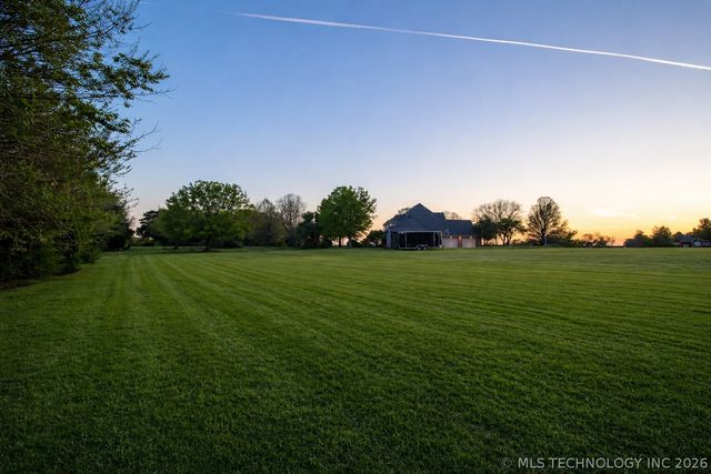 24206 N 3962 Road, Bartlesville, OK 74006