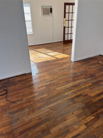 4123 Yale Street, Houston, TX 77018
