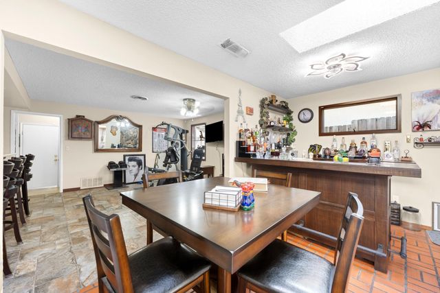 7324 Spicer Dr, Citrus Heights, CA 95621