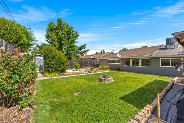 7324 Spicer Dr, Citrus Heights, CA 95621