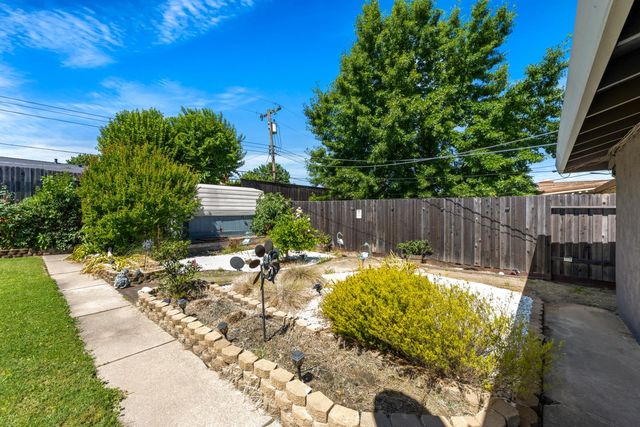 7324 Spicer Dr, Citrus Heights, CA 95621