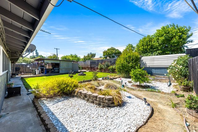 7324 Spicer Dr, Citrus Heights, CA 95621