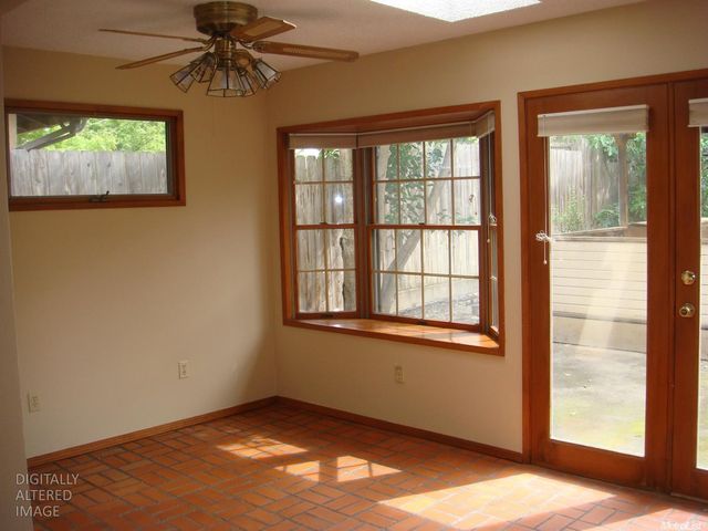 7324 Spicer Dr, Citrus Heights, CA 95621