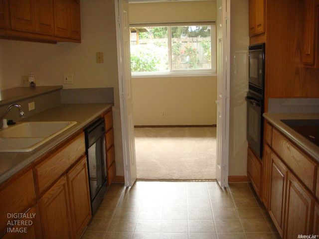 7324 Spicer Dr, Citrus Heights, CA 95621