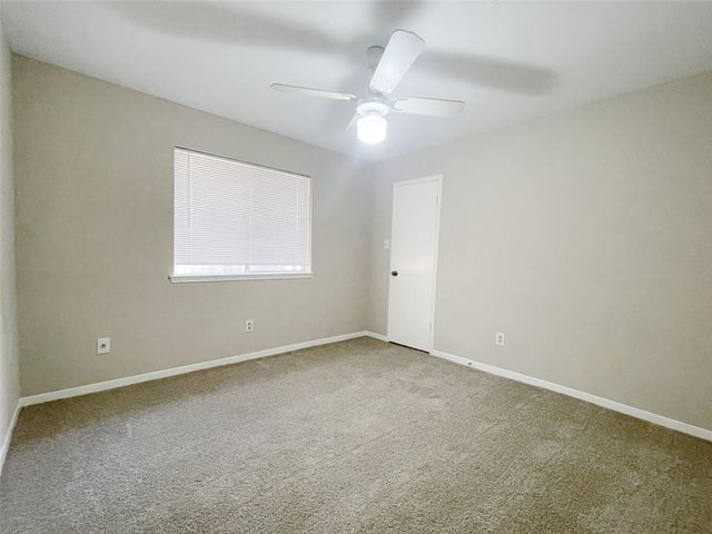 13 N Deerfoot Circle, The Woodlands, TX 77380