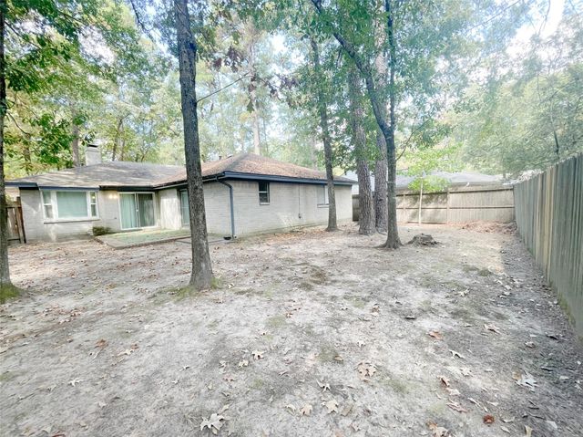 13 N Deerfoot Circle, The Woodlands, TX 77380