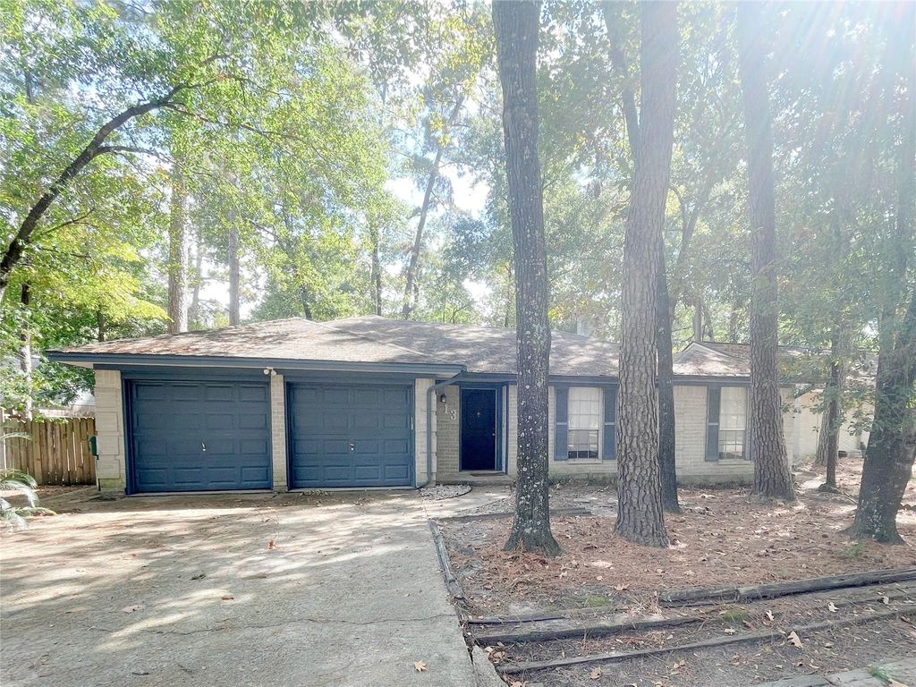 13 N Deerfoot Circle, The Woodlands, TX 77380