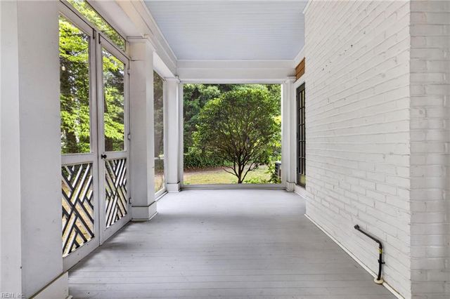 1043 Algonquin RD, Norfolk, VA 23505