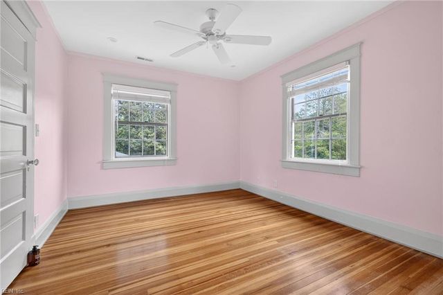1043 Algonquin RD, Norfolk, VA 23505