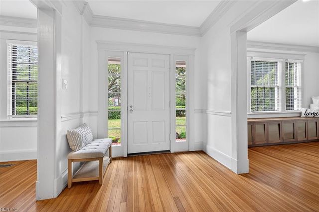 1043 Algonquin RD, Norfolk, VA 23505