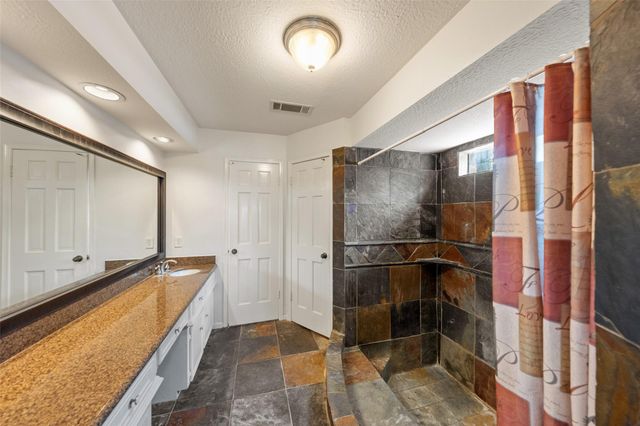 8802 Sedgemoor Drive, Tomball, TX 77375