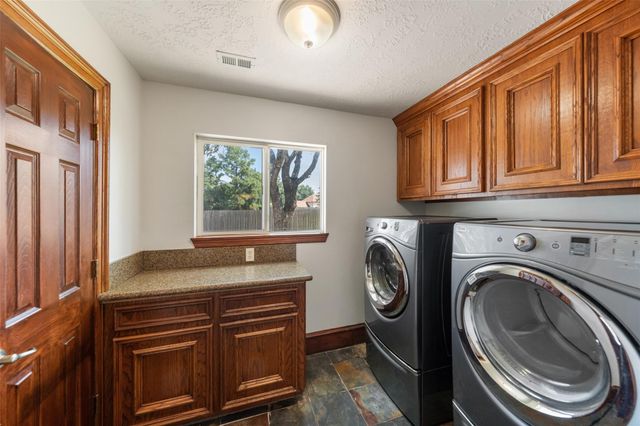 8802 Sedgemoor Drive, Tomball, TX 77375