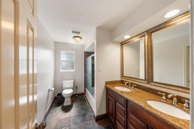 8802 Sedgemoor Drive, Tomball, TX 77375