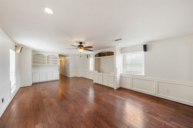 8802 Sedgemoor Drive, Tomball, TX 77375