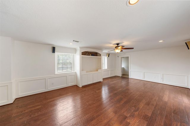 8802 Sedgemoor Drive, Tomball, TX 77375