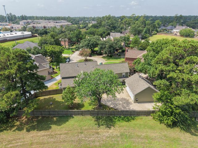 8802 Sedgemoor Drive, Tomball, TX 77375