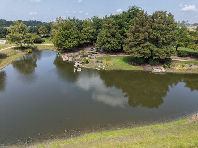 8802 Sedgemoor Drive, Tomball, TX 77375