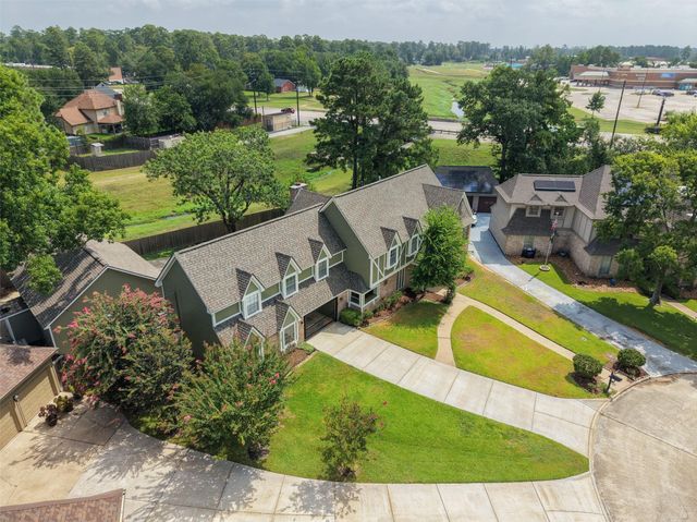 8802 Sedgemoor Drive, Tomball, TX 77375