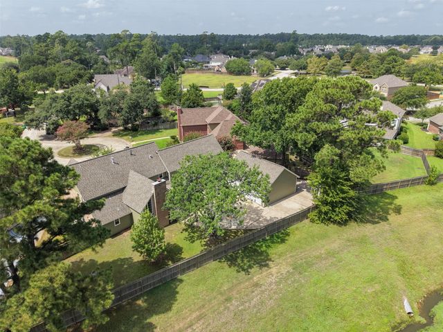 8802 Sedgemoor Drive, Tomball, TX 77375