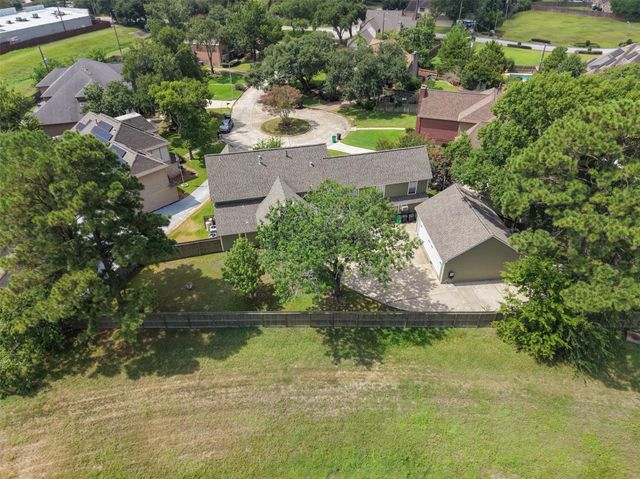8802 Sedgemoor Drive, Tomball, TX 77375