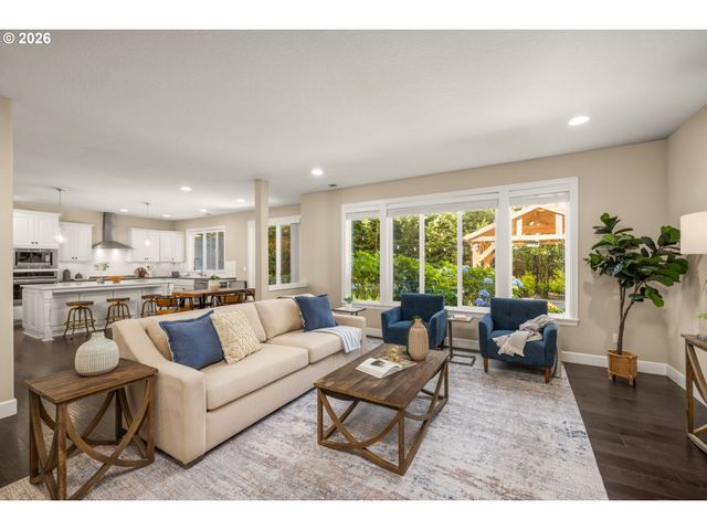 2510 SATTER St, West Linn, OR 97068