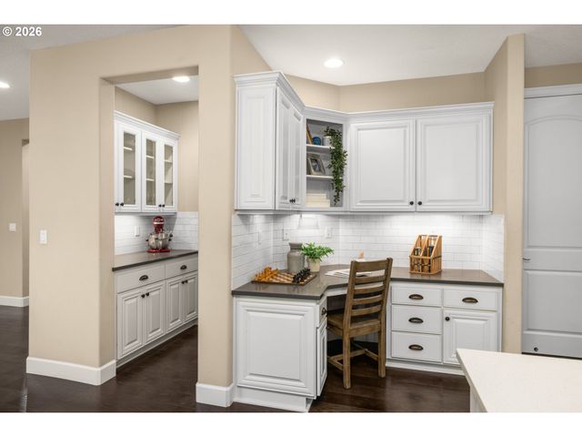 2510 SATTER St, West Linn, OR 97068