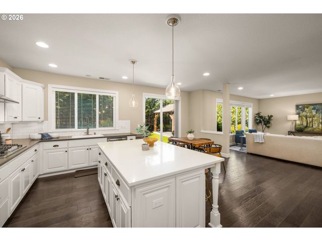 2510 SATTER St, West Linn, OR 97068