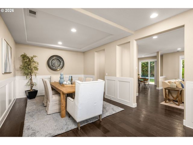 2510 SATTER St, West Linn, OR 97068