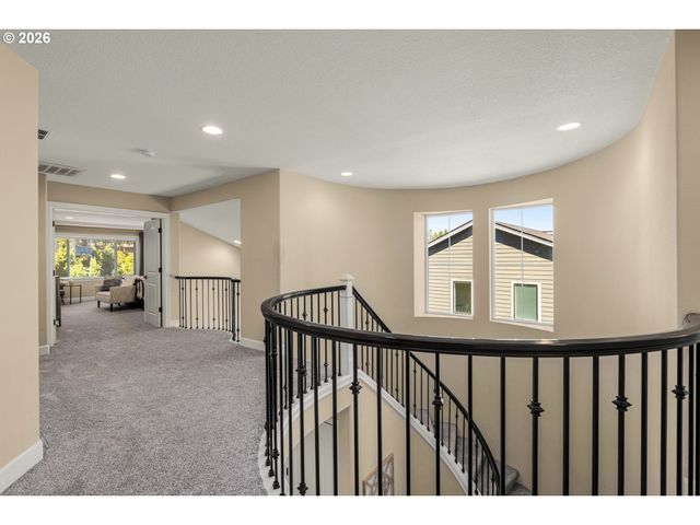 2510 SATTER St, West Linn, OR 97068