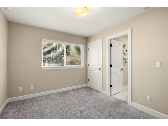 2510 SATTER St, West Linn, OR 97068