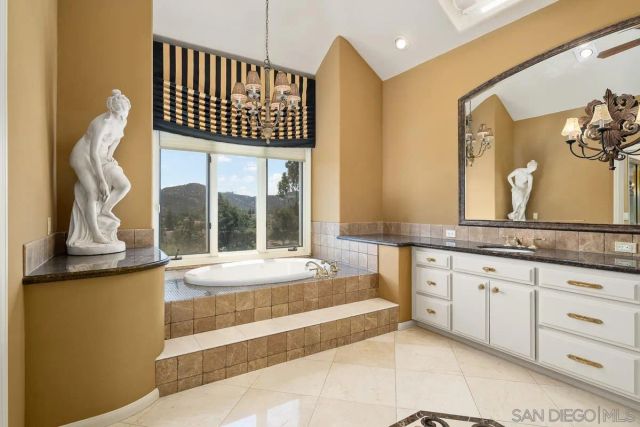 12394 Fairway Pointe Row, San Diego, CA 92128