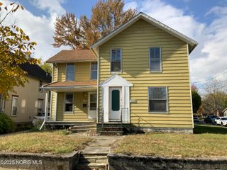 219 N Maple Street, Bowling Green, OH 43402
