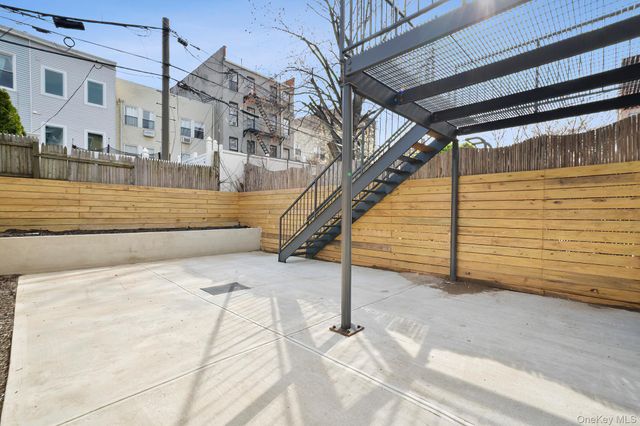 256 Putnam Avenue 4PH, Brooklyn, NY 11216