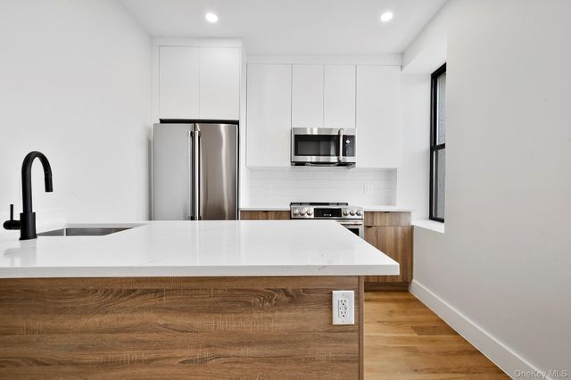 256 Putnam Avenue 4PH, Brooklyn, NY 11216