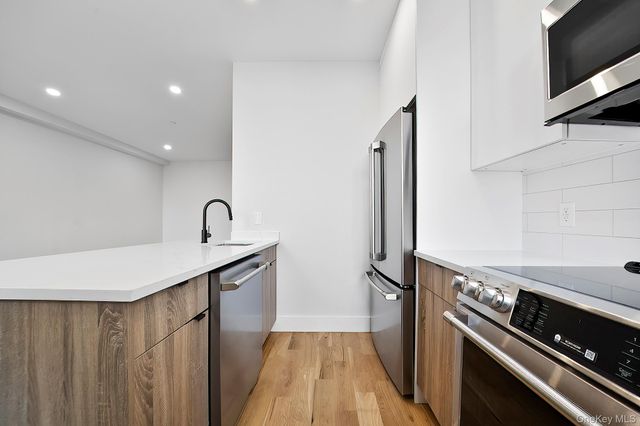 256 Putnam Avenue 4PH, Brooklyn, NY 11216