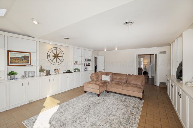 1612 S MILAM Street, Amarillo, TX 79102